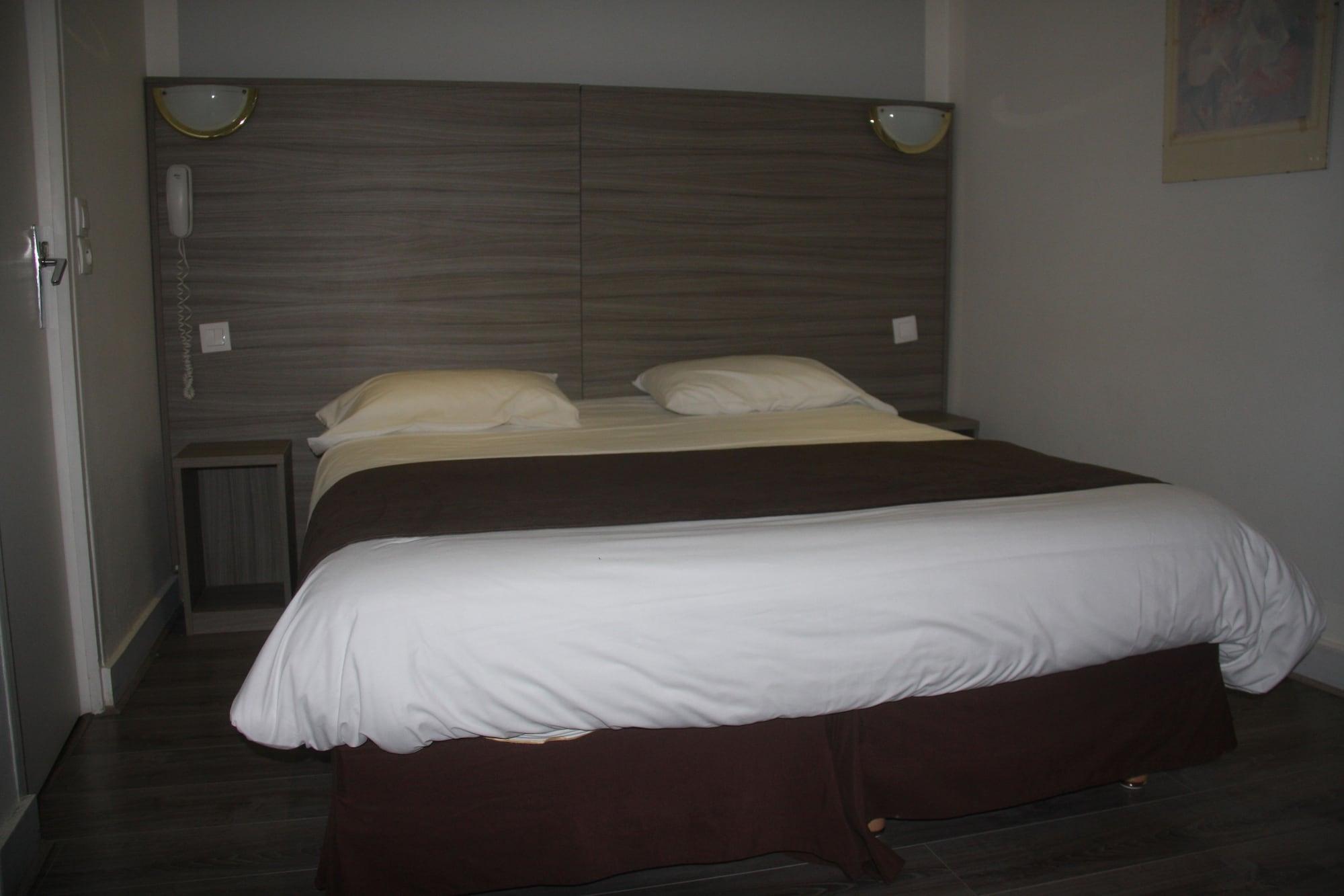 Panam Hotel Paris Gambetta- Place Gambetta-Mairie Du 20 Emme Εξωτερικό φωτογραφία