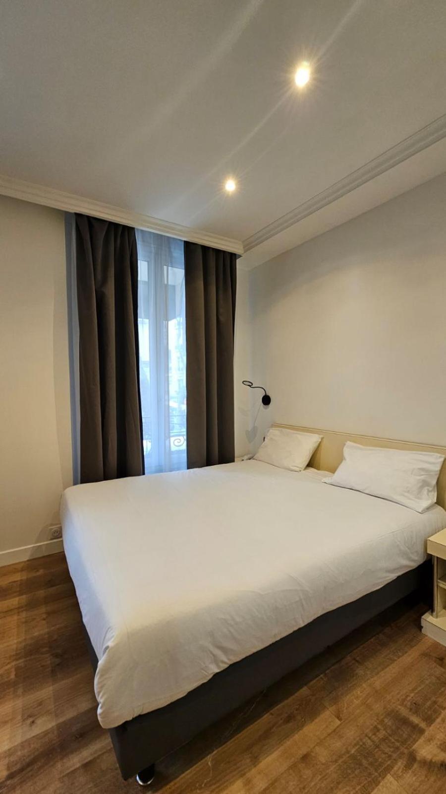 Panam Hotel Paris Gambetta- Place Gambetta-Mairie Du 20 Emme Εξωτερικό φωτογραφία