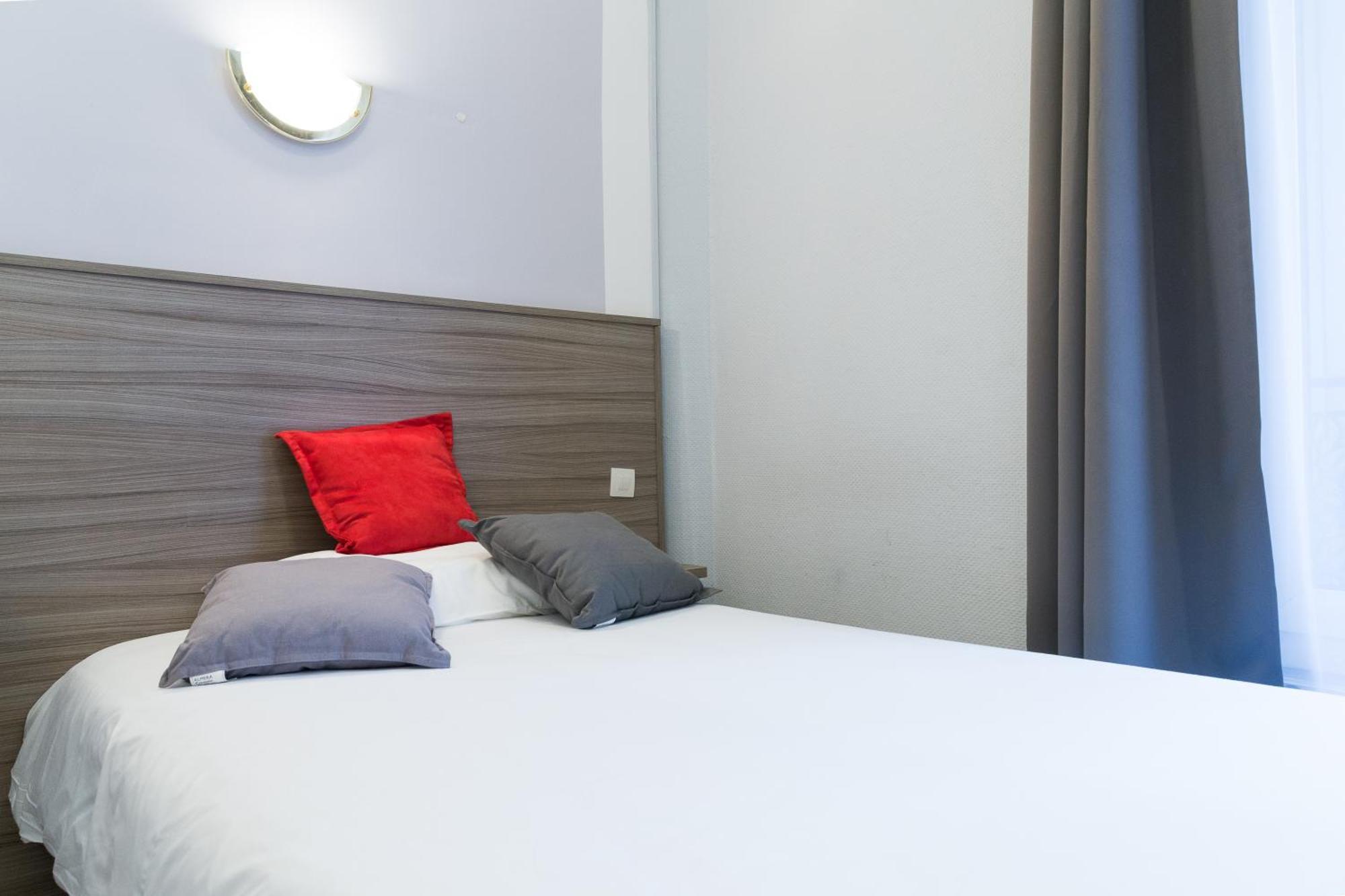 Panam Hotel Paris Gambetta- Place Gambetta-Mairie Du 20 Emme Εξωτερικό φωτογραφία