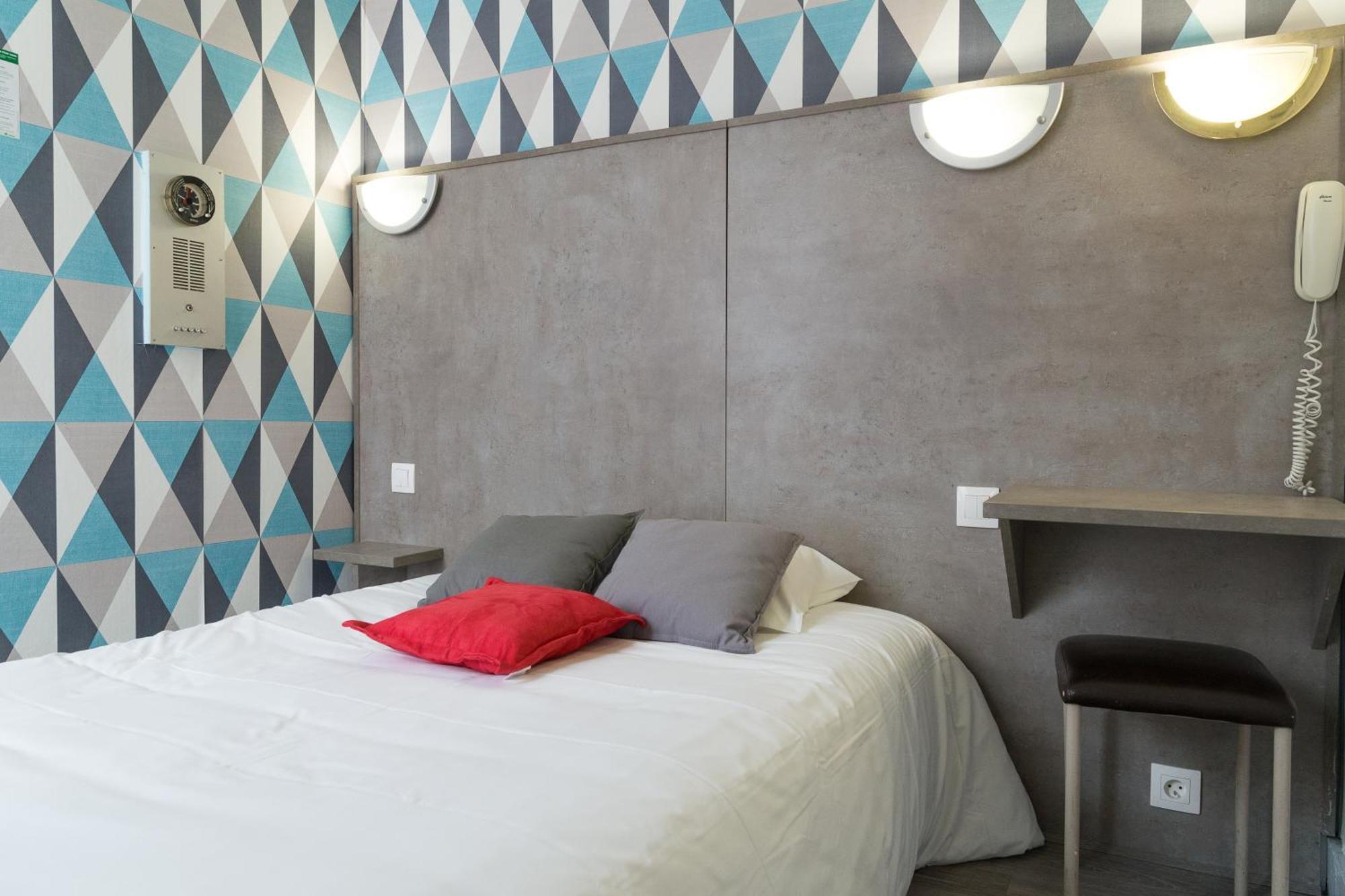 Panam Hotel Paris Gambetta- Place Gambetta-Mairie Du 20 Emme Εξωτερικό φωτογραφία