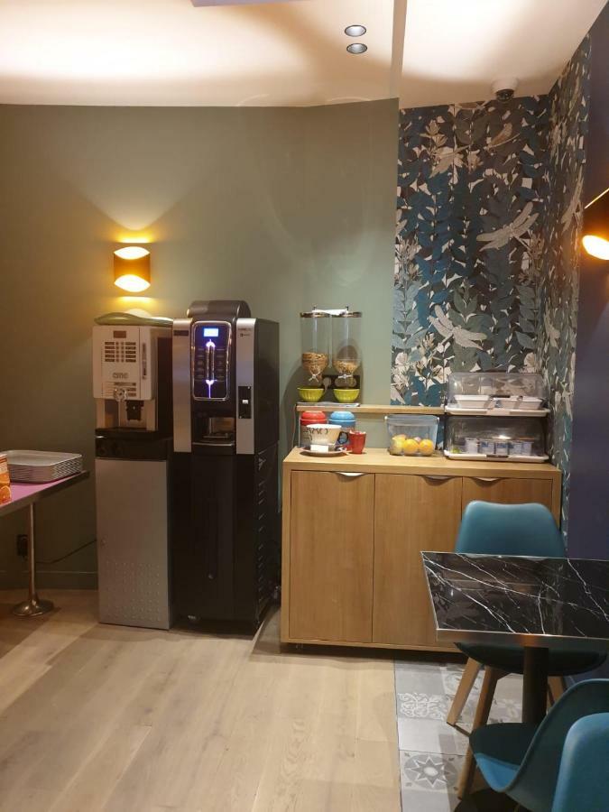 Panam Hotel Paris Gambetta- Place Gambetta-Mairie Du 20 Emme Εξωτερικό φωτογραφία